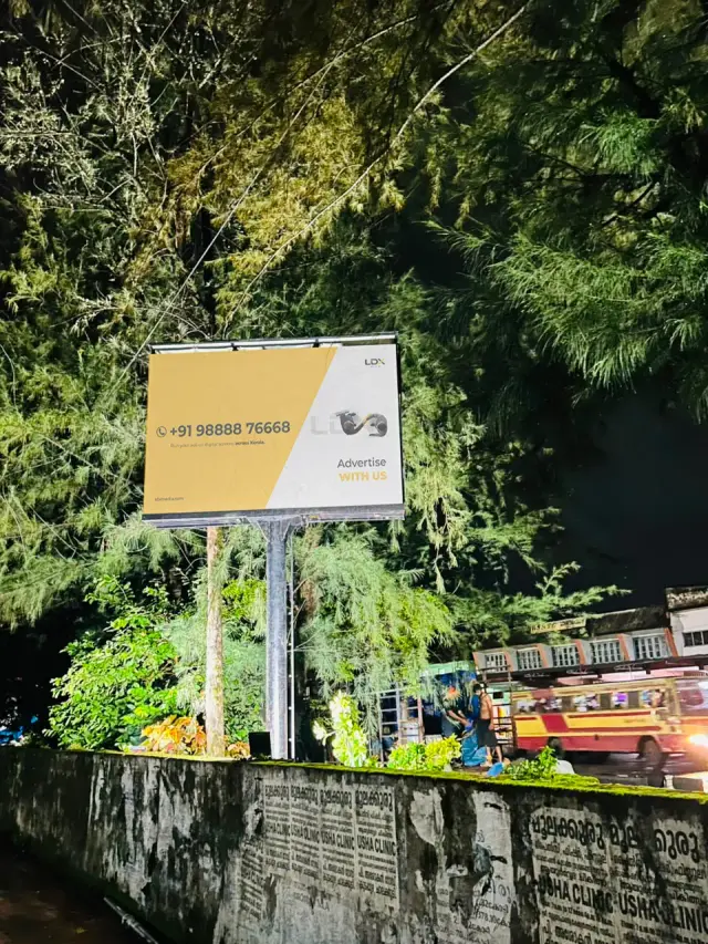 Chalakkudi DOOH screen